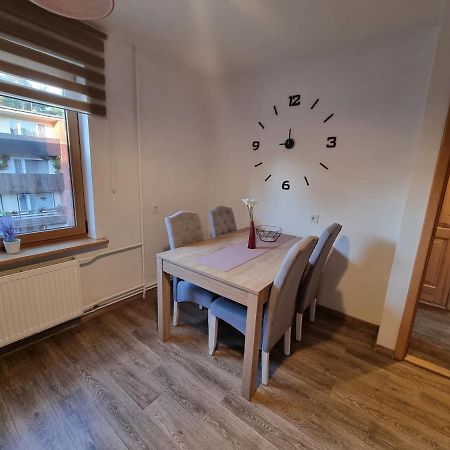 Apartment Kursi Kolka Kültér fotó